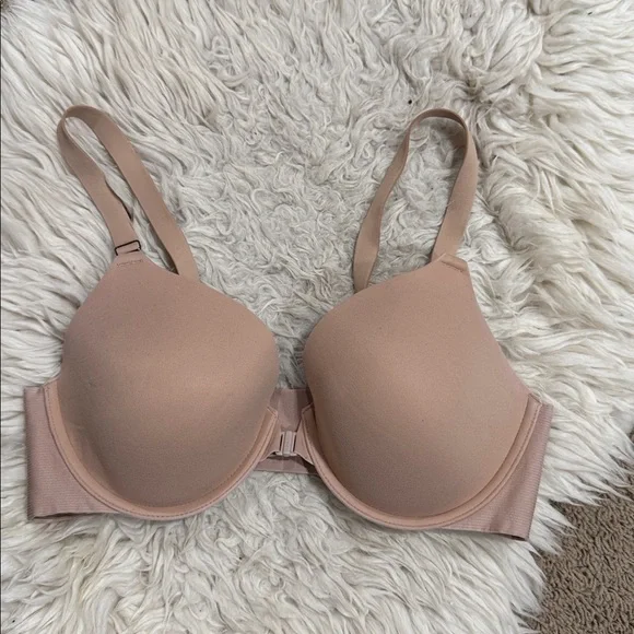 SPANXsmooth Bra-llelujah!
Lightly Lined Full Coverage Bra In Beige Size 38C - Picture 3 of 8